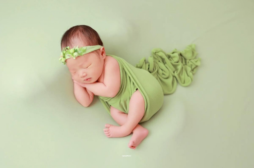 阳谷宝宝趴着睡是积食吗 阳谷宝宝趴着睡是积食吗